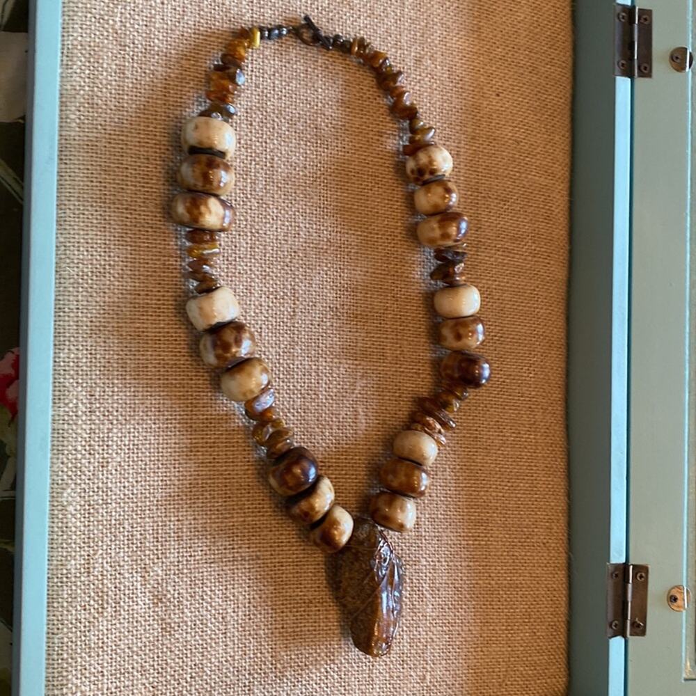 Vintage wood and amber beaded and wired pendant necklace